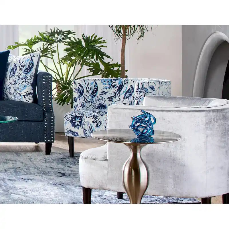 Fauteuil tonneau surdimensionné avec accoudoirs pour salon