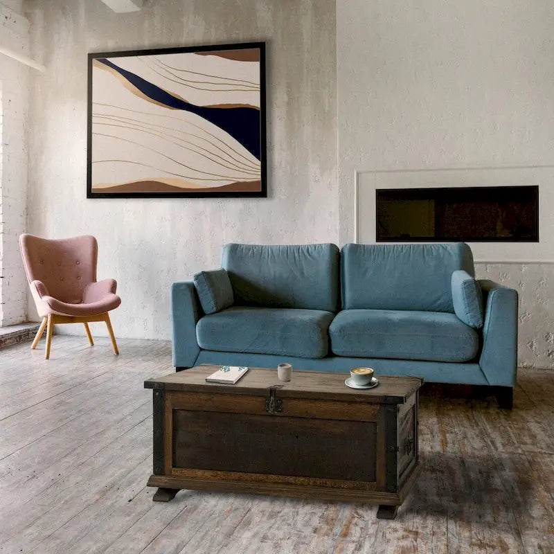 Malle ou table basse en bois de grange massif recyclé et fer forgé pour l'intérieur, 91 cm de large